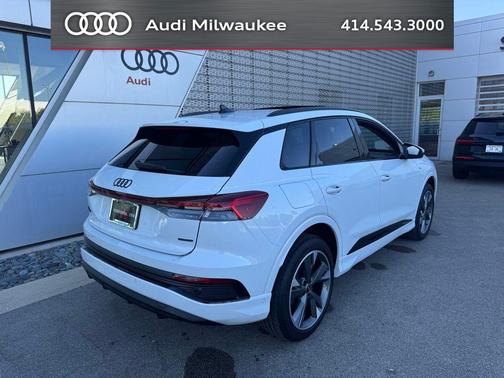 Glacier White Metallic 2023 Audi Q4 e-tron Premium Plus 50 quattro
