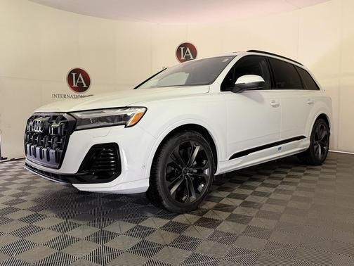 2026 Audi Q7 55 Premium Plus
