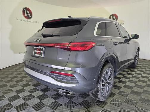 2025 Audi Q5 Premium Plus