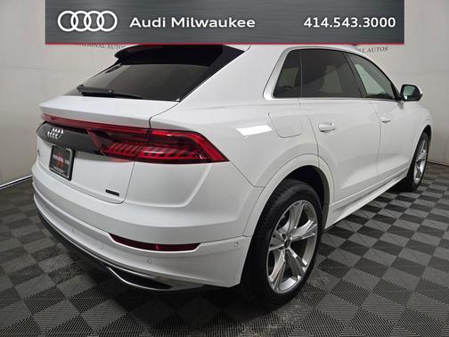 Carrara White 2023 Audi Q8 55 Premium