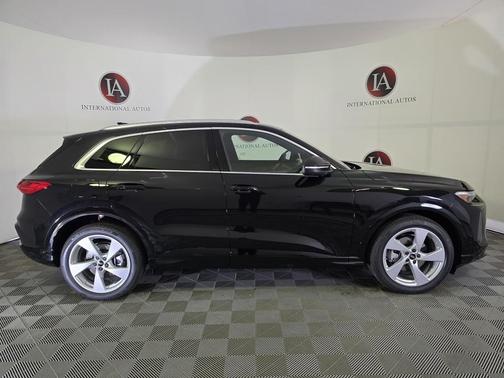 2025 Audi Q5 Prestige TFSI quattro S tronic