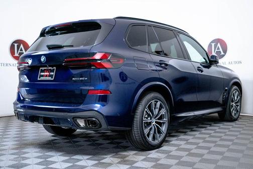 Tanzanite Blue II Metallic 2026 BMW X5 PHEV xDrive50e