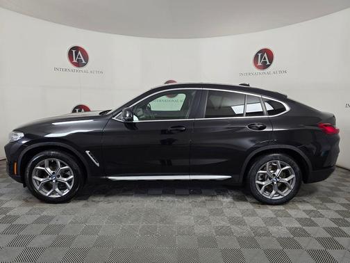 2023 BMW X4 xDrive30i