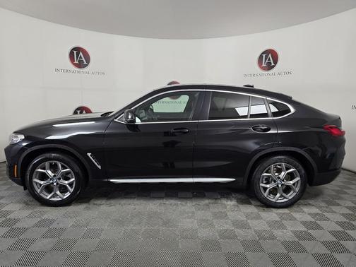 2023 BMW X4 xDrive30i