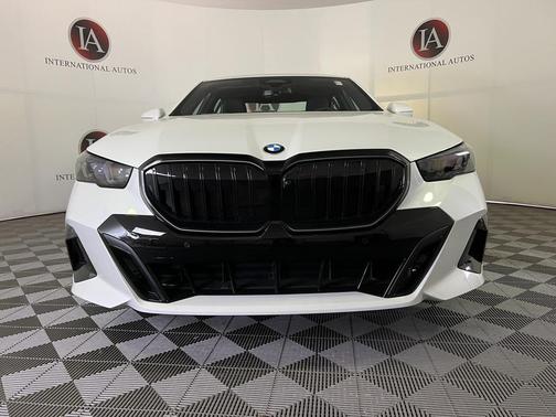 2026 BMW 530 i xDrive