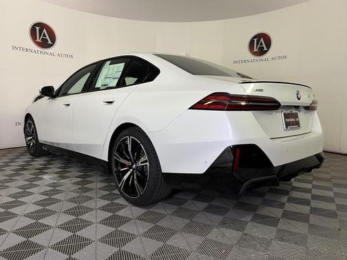 2026 BMW 530 i xDrive