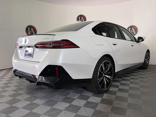 2026 BMW 530 i xDrive