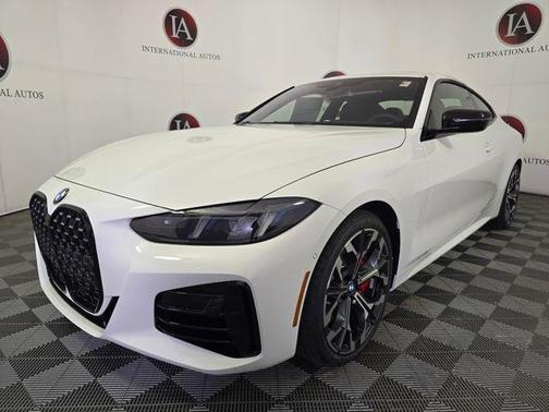 Alpine White 2026 BMW 430 i xDrive