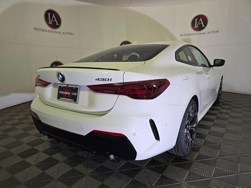 Alpine White 2026 BMW 430 i xDrive