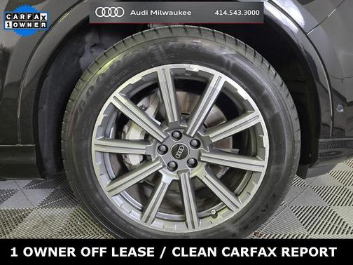 2023 Audi Q7 45 Premium Plus