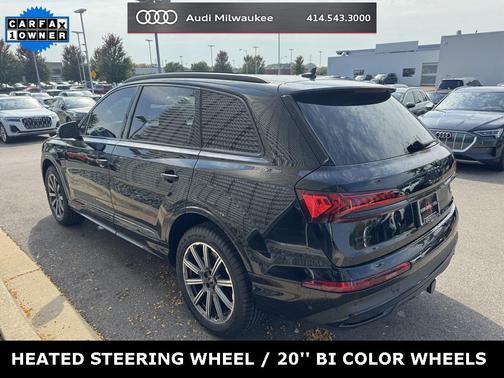2023 Audi Q7 45 Premium Plus