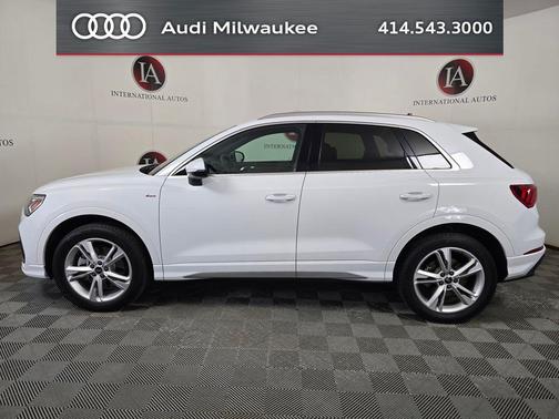 Glacier White Metallic 2023 Audi Q3 Premium 45 TFSI S line quattro Tiptronic