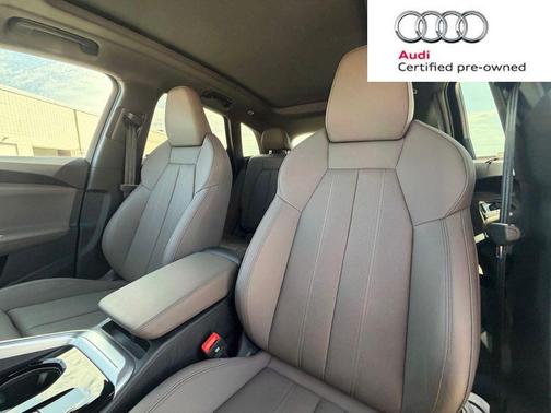 Navarra Blue Metallic 2025 Audi Q5 Prestige TFSI quattro S tronic
