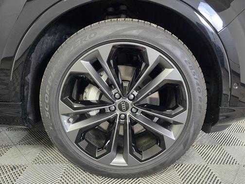 2026 Audi Q7 55 Premium Plus