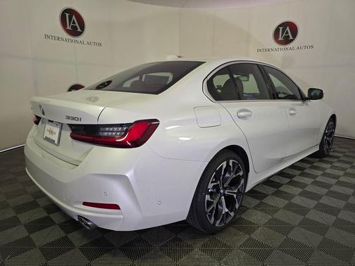 2026 BMW 330 xDrive NA