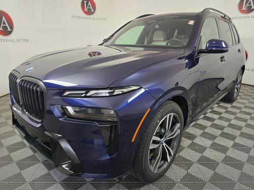 Tanzanite Blue II Metallic 2026 BMW X7 xDrive40i