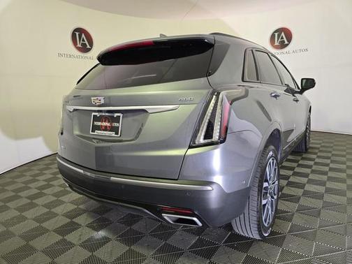 2022 Cadillac XT5 Sport