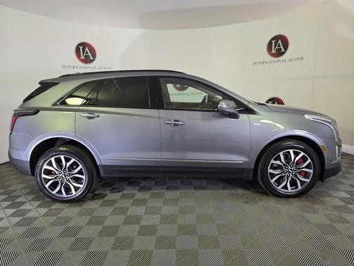 2022 Cadillac XT5 Sport
