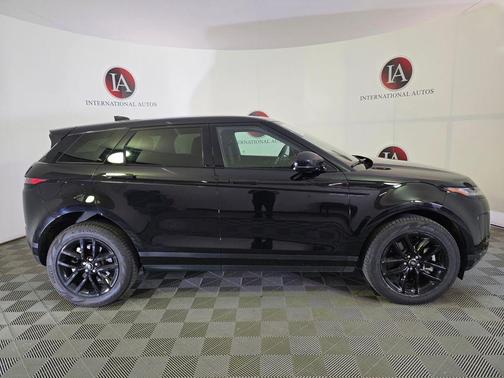 2025 Land Rover Range Rover Evoque Core S