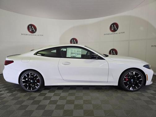 Alpine White 2026 BMW 430 i xDrive