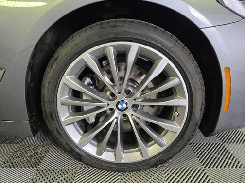 2023 BMW 530 i xDrive