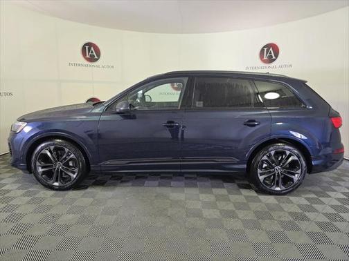 2025 Audi Q7 55 Prestige