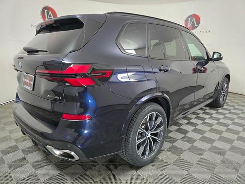 Carbon Black Metallic 2024 BMW X5 xDrive40i