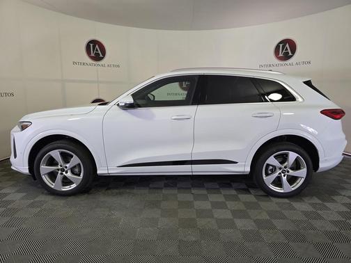 2025 Audi Q5 Premium Plus