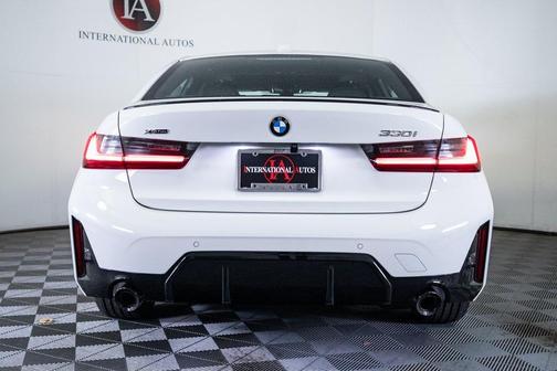 2026 BMW 330 i xDrive