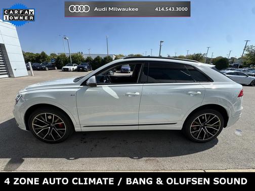 2022 Audi Q8 55 Premium Plus
