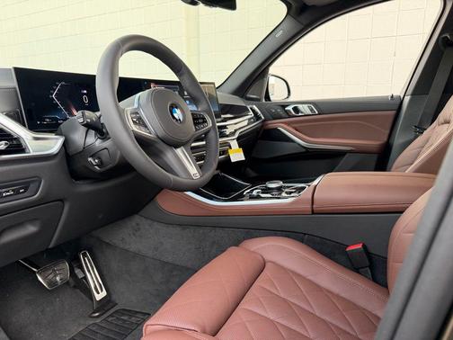 Manhattan Green Metallic 2026 BMW X5 xDrive40i
