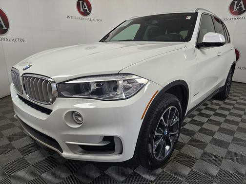 Alpine White 2018 BMW X5 xDrive35i
