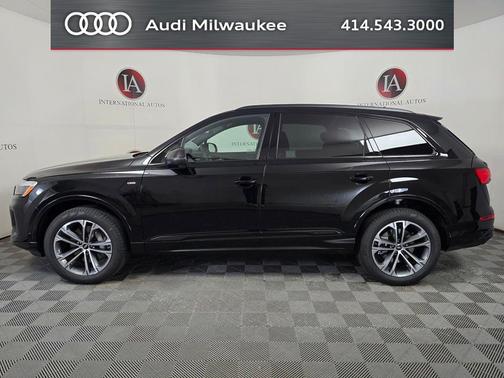 Mythos Black Metallic 2026 Audi Q7 55 Premium