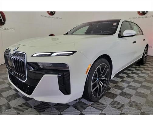 2025 BMW 740 i xDrive