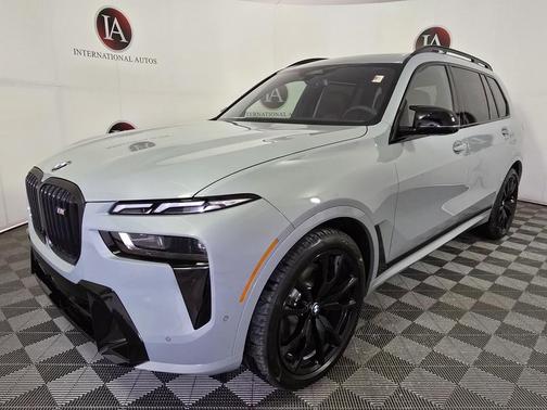 2026 BMW X7 M60i