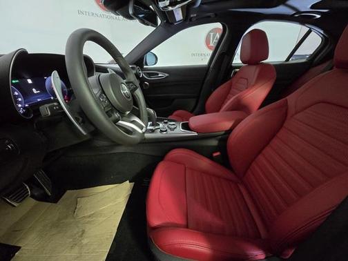 2025 Alfa Romeo Giulia AWD