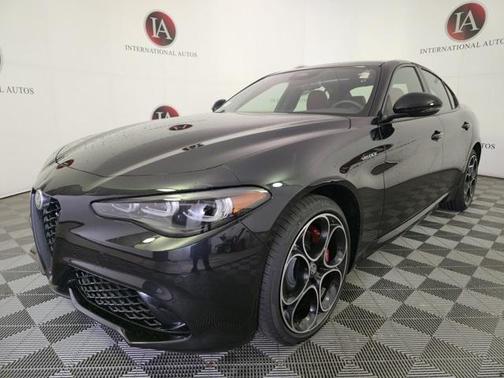 2025 Alfa Romeo Giulia AWD