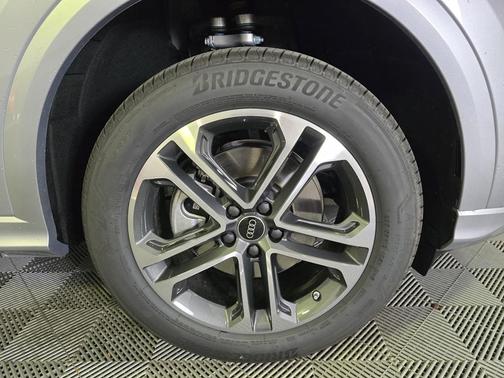 2025 Audi Q5 Premium Plus TFSI quattro S tronic