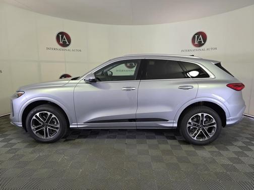 2025 Audi Q5 Premium Plus TFSI quattro S tronic