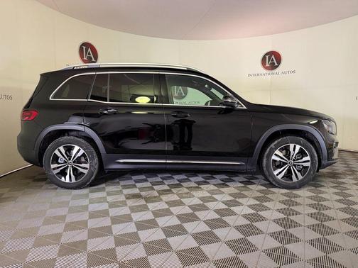 Black 2026 Mercedes-Benz GLB 250 4MATIC
