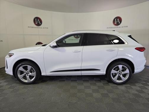 2025 Audi Q5 Premium Plus