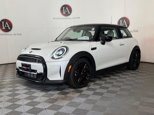 Nanuq White Metallic 2024 MINI Hardtop Cooper S