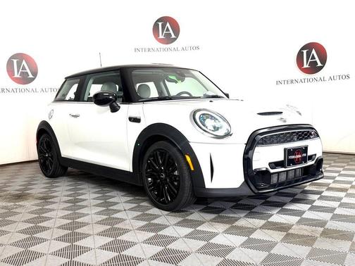 Nanuq White Metallic 2024 MINI Hardtop Cooper S