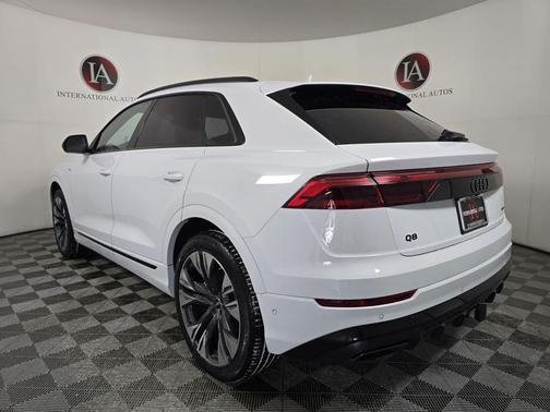 2026 Audi Q8 55 Premium Plus