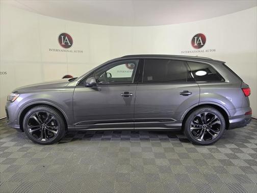 2025 Audi Q7 55 Prestige