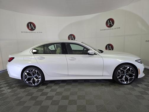 2025 BMW 330 i xDrive