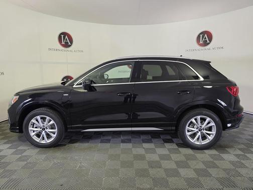 2025 Audi Q3 Premium 45 TFSI S line quattro Tiptronic