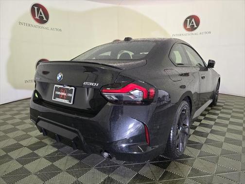 2024 BMW 230 i xDrive