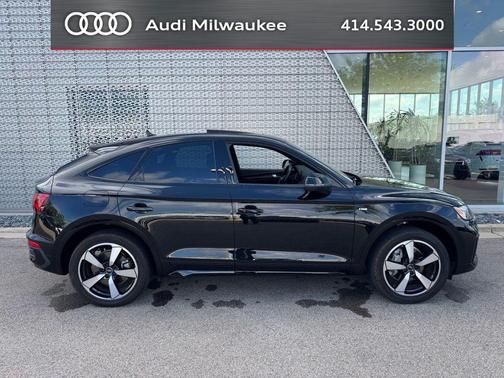 Mythos Black Metallic 2023 Audi Q5 45 S line Premium Plus