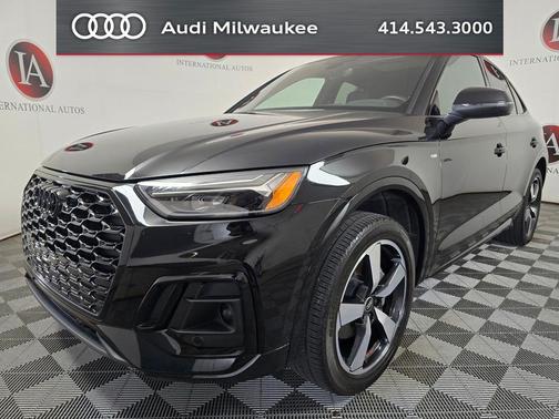 Mythos Black Metallic 2023 Audi Q5 45 S line Premium Plus